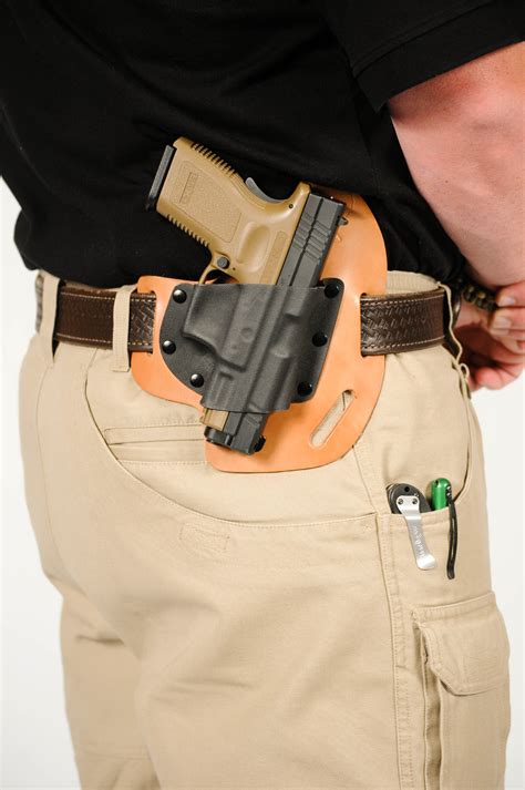 concealed carry holsters for heavy men.